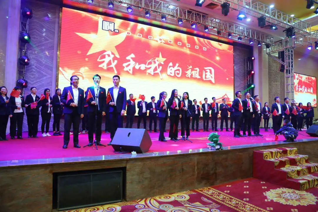 金虎迎新·領(lǐng)跑2022 | 集團(tuán)年度總結(jié)會暨新年晚會完美落幕！(圖22)