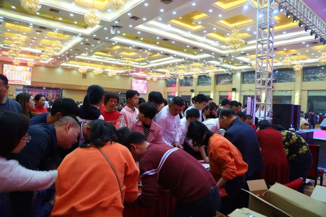 金虎迎新·領(lǐng)跑2022 | 集團(tuán)年度總結(jié)會暨新年晚會完美落幕！(圖23)